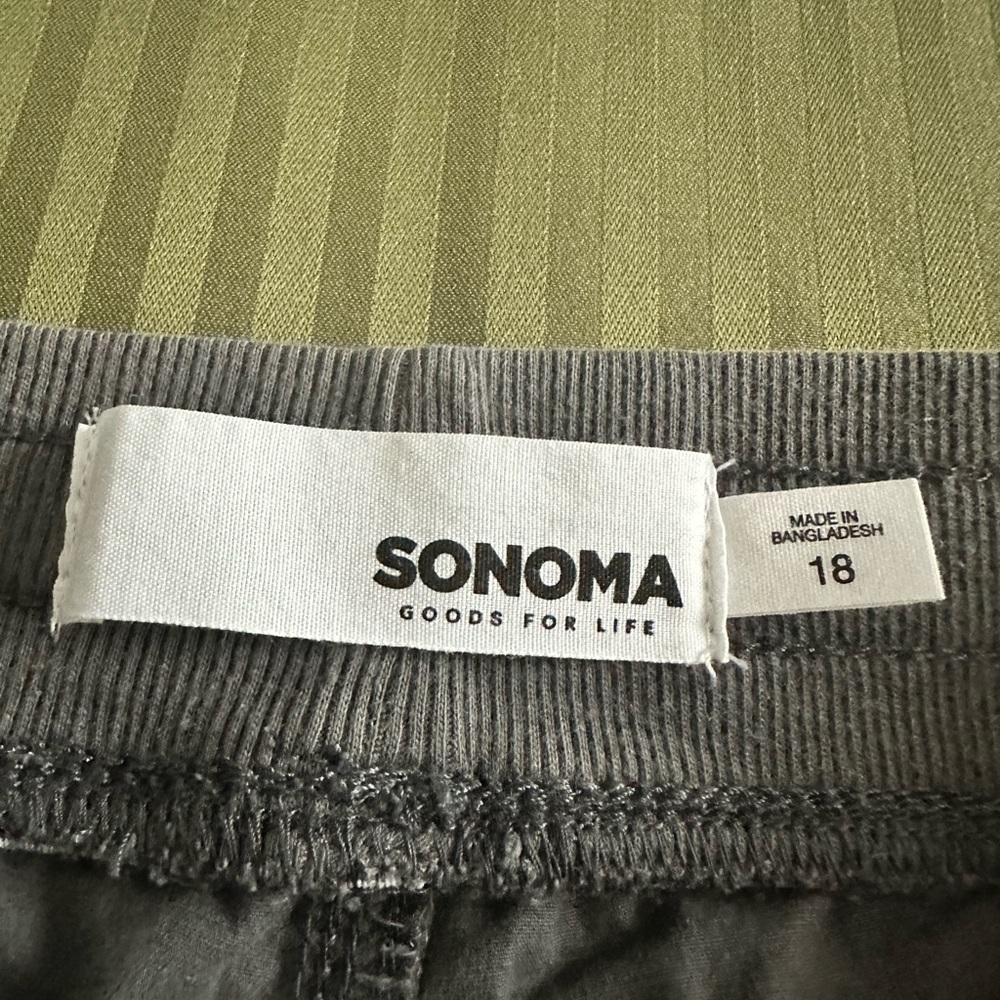 Brand new with tags Women’s grey khaki shorts - Picture 5 of 10